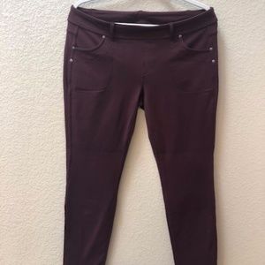 Athleta-Gap Burgundy Jeggings/Tights